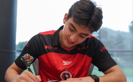Gilberto Mora extiende su contrato con los Xolos de Tijuana