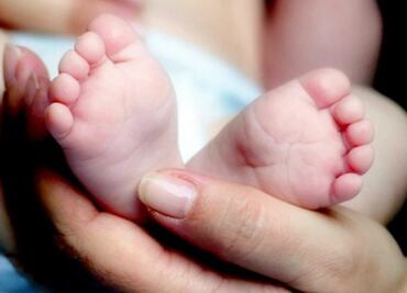 Así se deforma la cabeza de los bebés para facilitar el parto