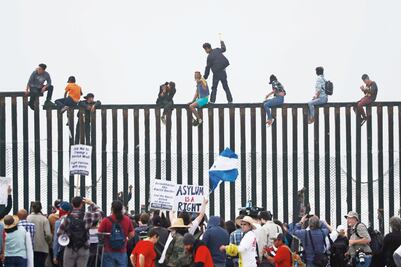 Trump cuestiona a México por migración