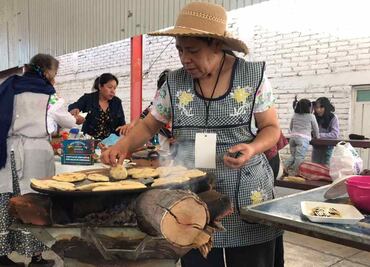 Realizan Sexto Concurso de Guisos Antiguos en Chiautla