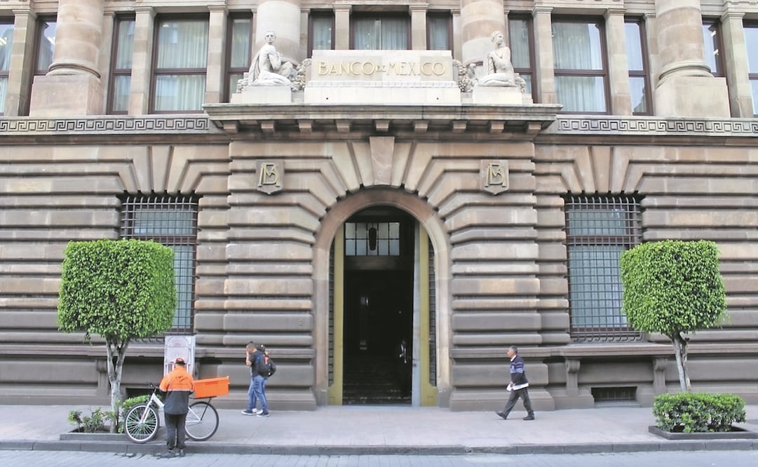 Banxico, tardío y tímido contra inflación: analistas