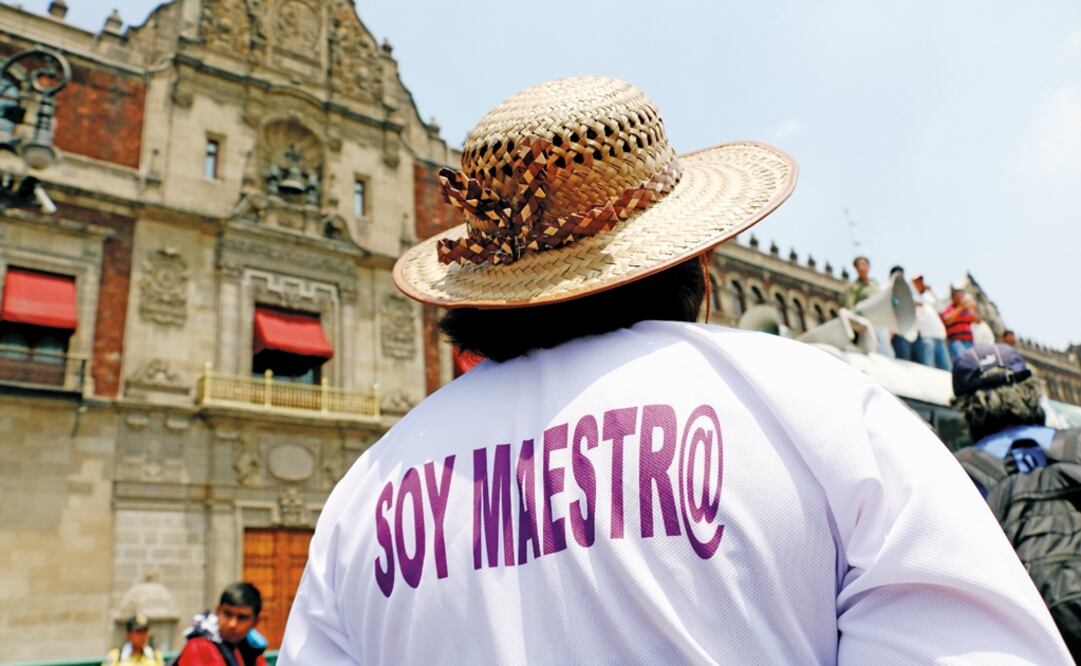 Aspect of a teachers' protest march at the Zócalo of Mexico City - Photo: Saúl Lopez/EL UNIVERSAL