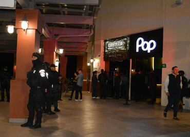 Revisan a escoltas en bares de zona esmeralda de Atizapán