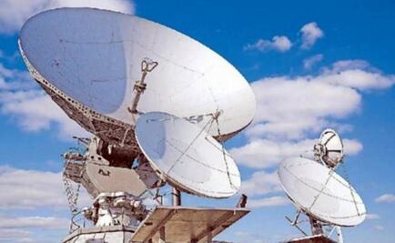 Mexico says received 2 bids for long-delayed wholesale mobile network