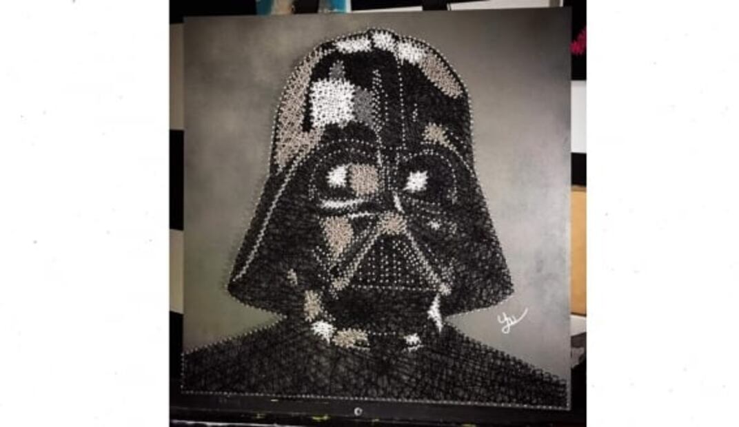 Desde Freddie Mercury hasta Charlie Chaplin, el arte pende de clavos con Yovana Guerrero