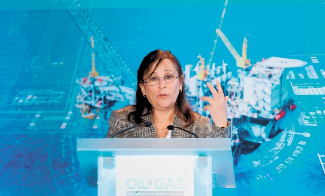 Proyectos. En el Foro Oil and Gas, Oportunidades del Sector Energético en la 4T, Rocío Nahle reiteró que la refinería de Dos Bocas se construirá en tres años. Foto: JOSÉ MÉNDEZ. EFE