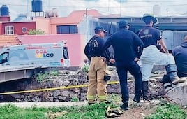 Macabro hallazgo en Coacalco: Encuentran cadáver flotando en canal de aguas negras