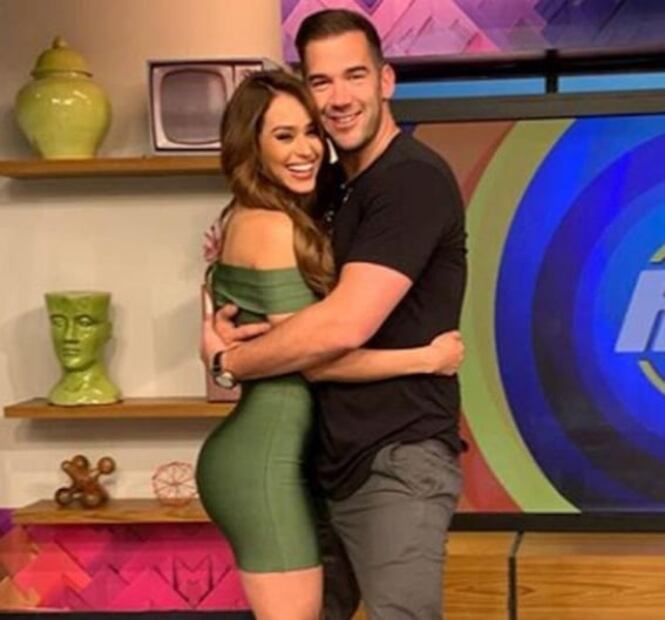 En los reclamos a Piqué por subir foto con Clara Chía, sale a colación Martha Higareda