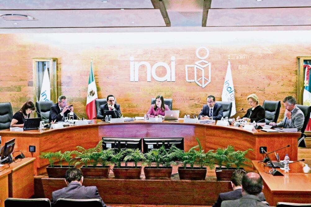 El pleno del Inai aprobó por unanimidad solicitar al Fondo Laboral de Pemex la búsqueda de información para integrar el listado de beneficiarios (ARCHIVO EL UNIVERSAL)
