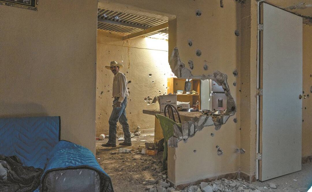 Los desplazados por la violencia en la Sierra de Jerez periódicamente regresan a sus casas, saqueadas por delincuentes. Foto: Diana Valdez/EL UNIVERSAL