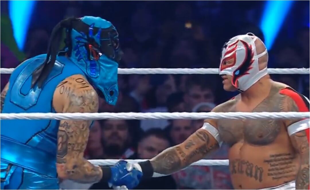FOTO: La presentación de Penta Zero Miedo en el Royal Rumble; enfrentó a Rey Mysterio en el comienzo del evento - ESPECIAL