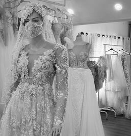 Cubrebocas para novias, la nueva tendencia en bodas 