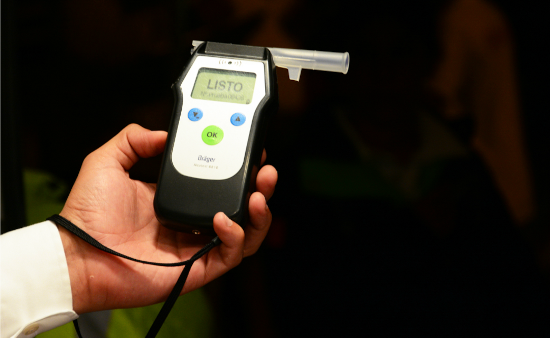 Prueba del alcoholímetro. Foto: Archivo