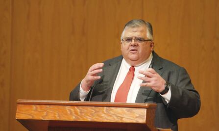 Permanencia de Carstens en Banxico da certeza: CCE 