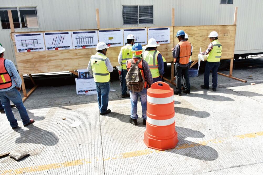 El director del Centro SCT Morelos, Héctor Castañeda Molina, no especificó de dónde saldrán los recursos para pagar a la nueva compañía. (ARCHIVO EL UNIVERSAL)