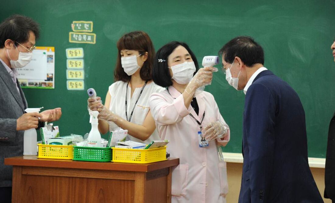 La OMS envió un equipo de científicos y expertos a Corea del Sur encabezado por el subdirector general de la OMS, Keiji Fukuda, que evaluó la situación en ese país debido al aumento en el número de muertes y el rápido incremento de contagios Foto: Xinhua