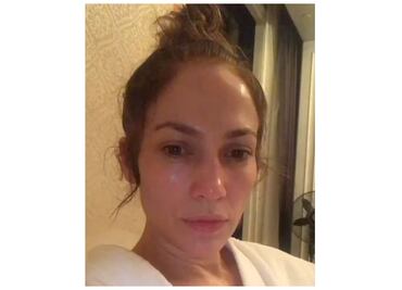 Jennifer Lopez comparte video sin gota de maquillaje