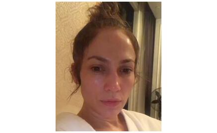 Jennifer Lopez comparte video sin gota de maquillaje