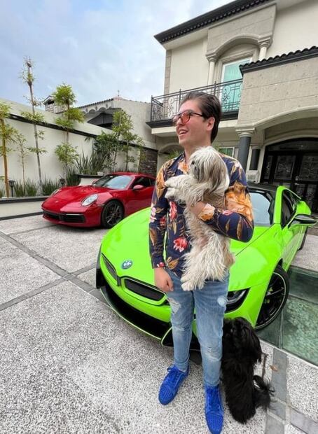 Cuánto cuestan los autos de lujo del youtuber Fofo Márquez