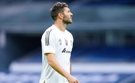 Gignac confiesa que quiere quedarse en México y ser D.T.