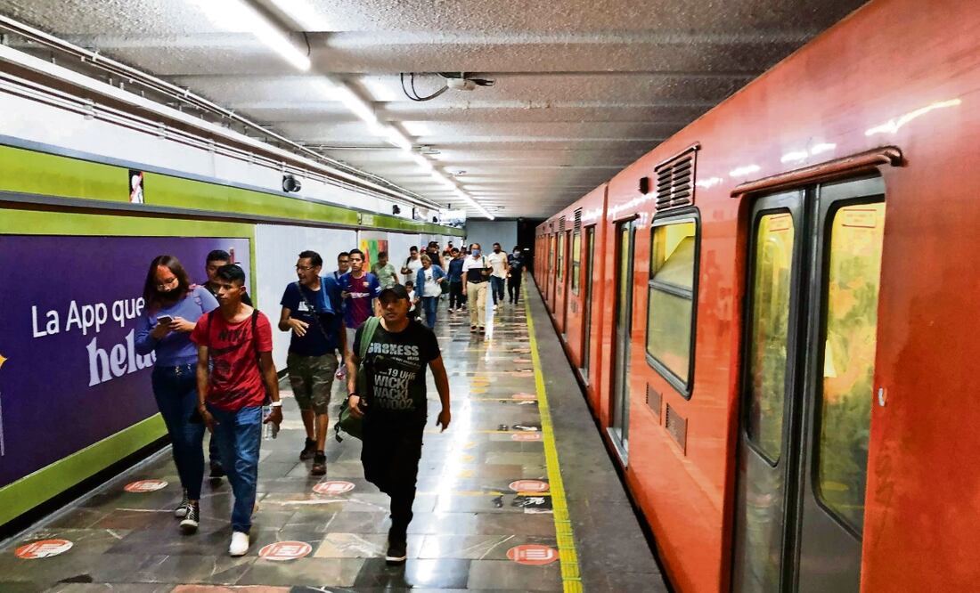 De enero a mayo de 2023, cuando la GN tuvo presencia en los andenes del Metro, 16 convoyes presentaron fallas en cinco trenes averiados. Foto: Diego Simón / EL UNIVERSAL