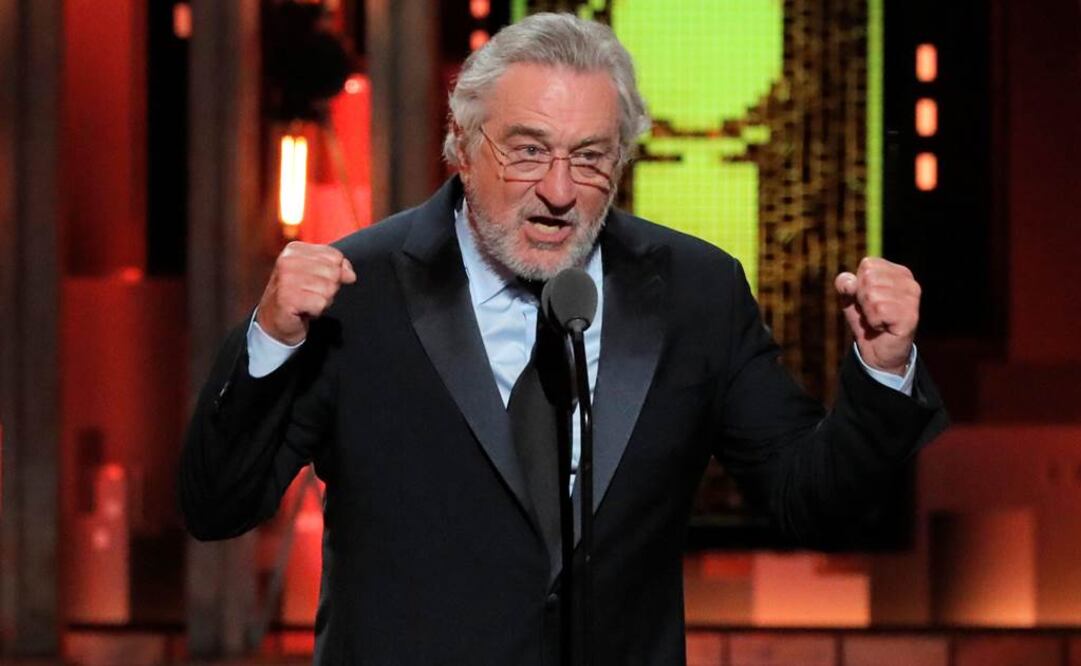 "Voy a decir una cosa: ¡jódete Trump!", dijo De Niro, levantando ambos puños al aire. Foto: Reuters