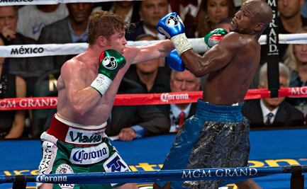 Floyd Mayweather recordó la pelea con el Canelo Álvarez y aseguró: "Yo estaba viejo, sino la pelea no hubiera llegado tan lejos"