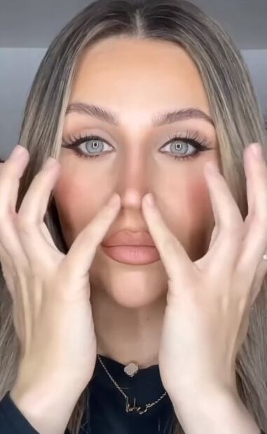 Foto: Instagram @makeupby_elliee