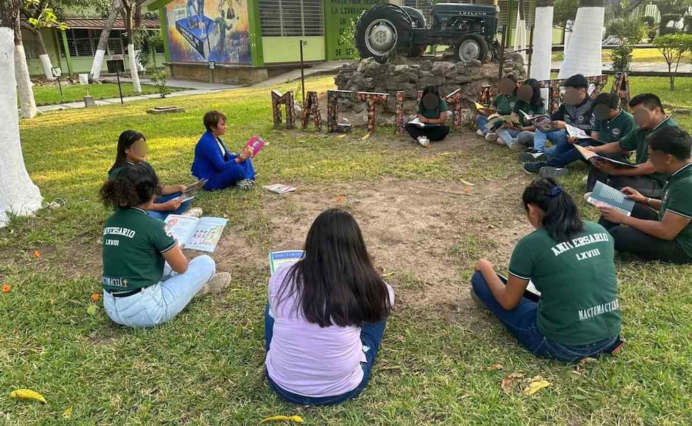 La escuela forma parte del sistema de Escuelas Normales Rurales de México, un modelo educativo impulsado para preparar profesores.
Foto: Escuela Normal Rural Mactumactzá Fecsm