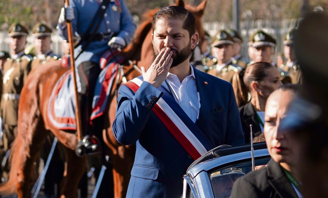 Lo que reciben los mandatarios y los candidatos son baños de votos y esos baños de votos representan la soberanía popular, que debe ser respetada", dijo Boric. Foto: Agencias