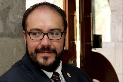 Ordenan revisión de nuevo amparo de Mauricio Toledo, exdelegado en Coyoacán, contra orden de detención