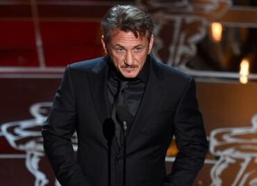 Hollywood stunned by Sean Penn's secret visit with “El Chapo”