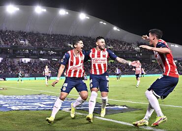 Así fue el agónico gol que le dio el pase al repechaje a las Chivas