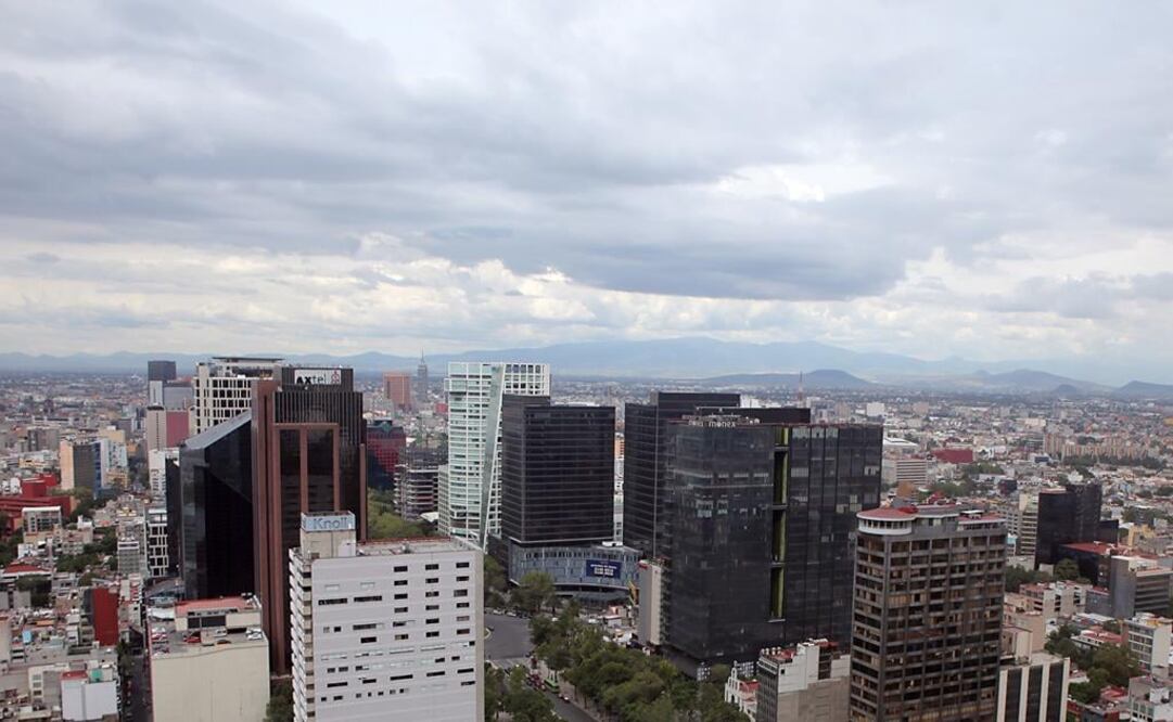 Clima mayormente nublado se espera en el Valle de México