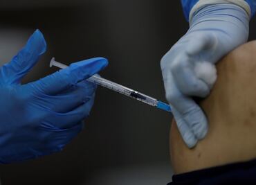 La eficacia de una cuarta dosis contra el Covid-19 aún es dudosa: EMA