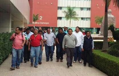 Con protestas, busca SNTE impedir entrega de plazas en Oaxaca
