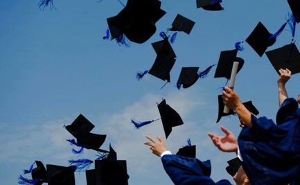 “Profesore en Comunicación Social”. Universidad en Argentina otorga título no binario