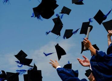 “Profesore en Comunicación Social”. Universidad en Argentina otorga título no binario