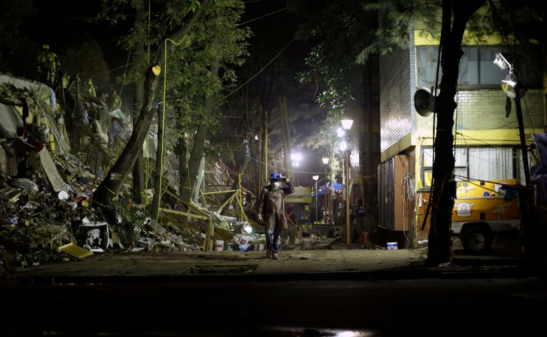 Con el documental Azteca Uno busca explorar los efectos y lecciones que dejaron los terremotos de septiembre. Foto: AP/Natacha Pisarenko