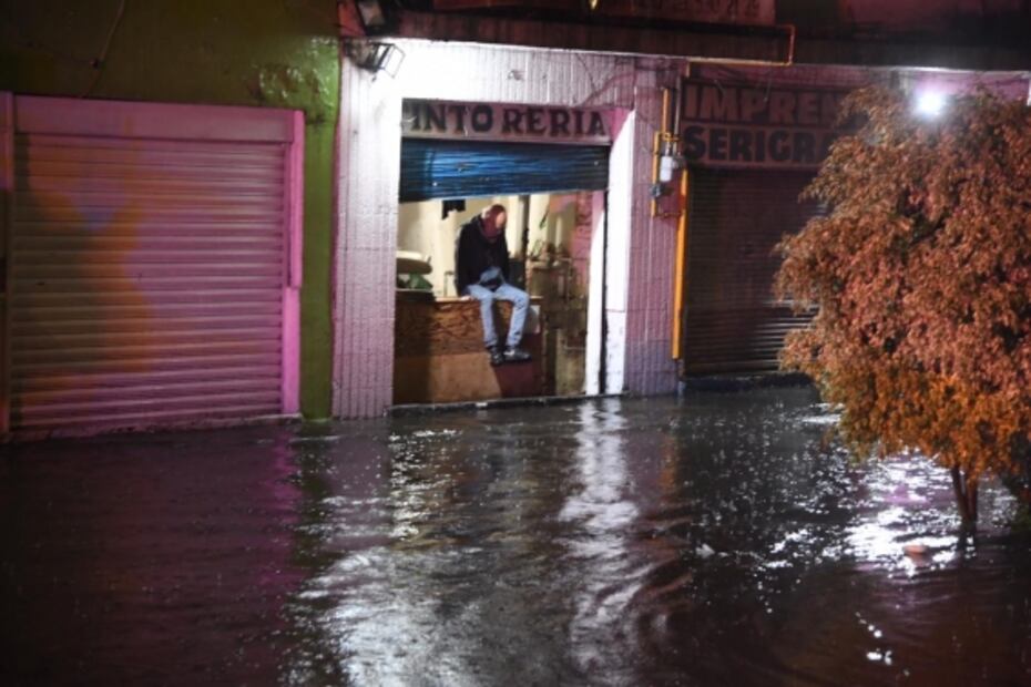 Activan alerta púrpura por fuertes lluvias en Coyoacán, Benito Juárez y Álvaro Obregón