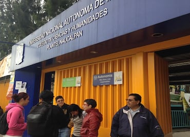 "Anarquista" ataca a maestro con aparato de descargas eléctricas en CCH Naucalpan