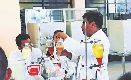 Superó las carencias y ahora es científico