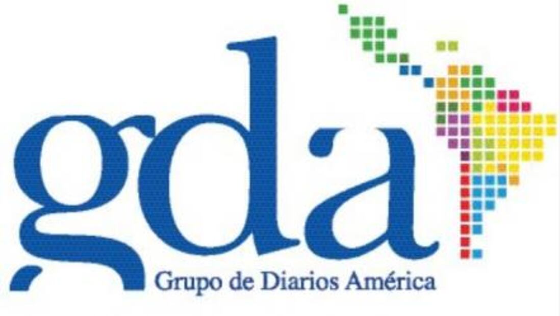 Miles firman a favor de revocar a Maduro