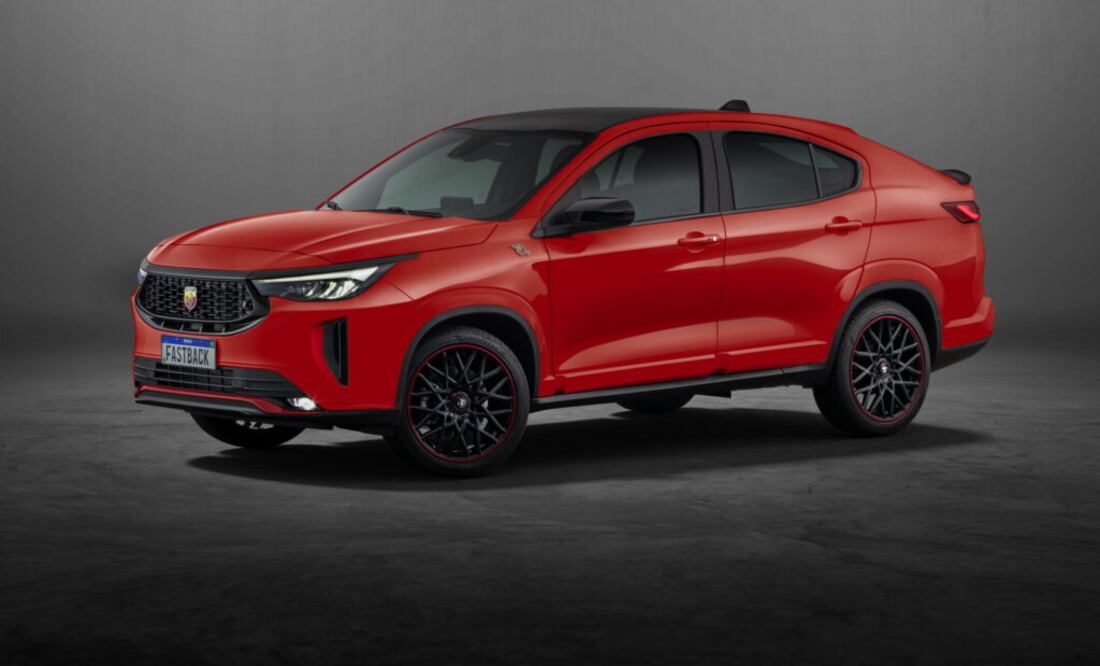 Es la versión deportiva del FIAT Fastback.