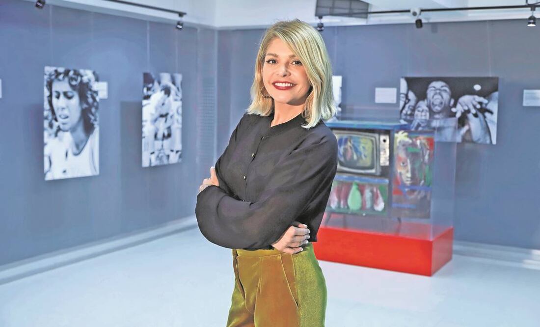 En la puesta Sola en la oscuridad, Itatí da vida a Susy, quien debe resolver un misterio con sólo cuatro sentidos, pues es invidente. Foto: Clasos