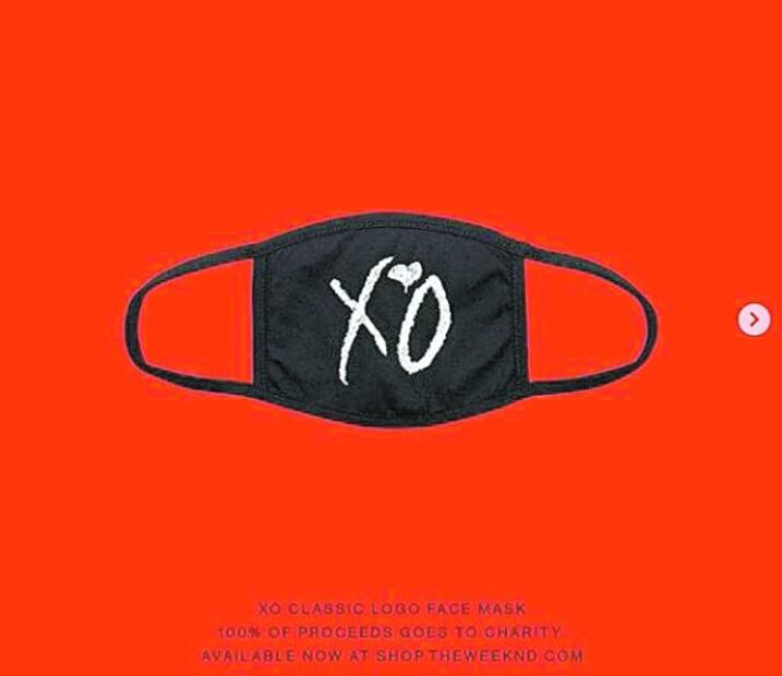 Hacen cubrebocas altruistas