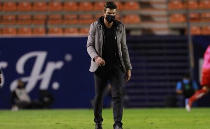 Alex Diego deja de ser el entrenador del Querétaro