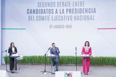 Intercambian acusaciones Moreno y Ortega en debate