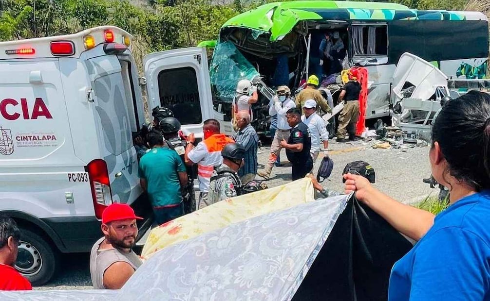Organismos de socorro dieron a conocer que el accidente ha movilizado a elementos de Protección Civil de los municipios de Ocozocoautla y Cintalapa. | Foto: Especial.