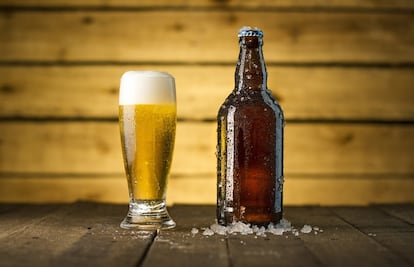 Tomar medio litro de cerveza a la semana podría proteger la memoria 